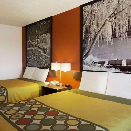 Hotel Super 8 By Wyndham Woodward Exterior foto