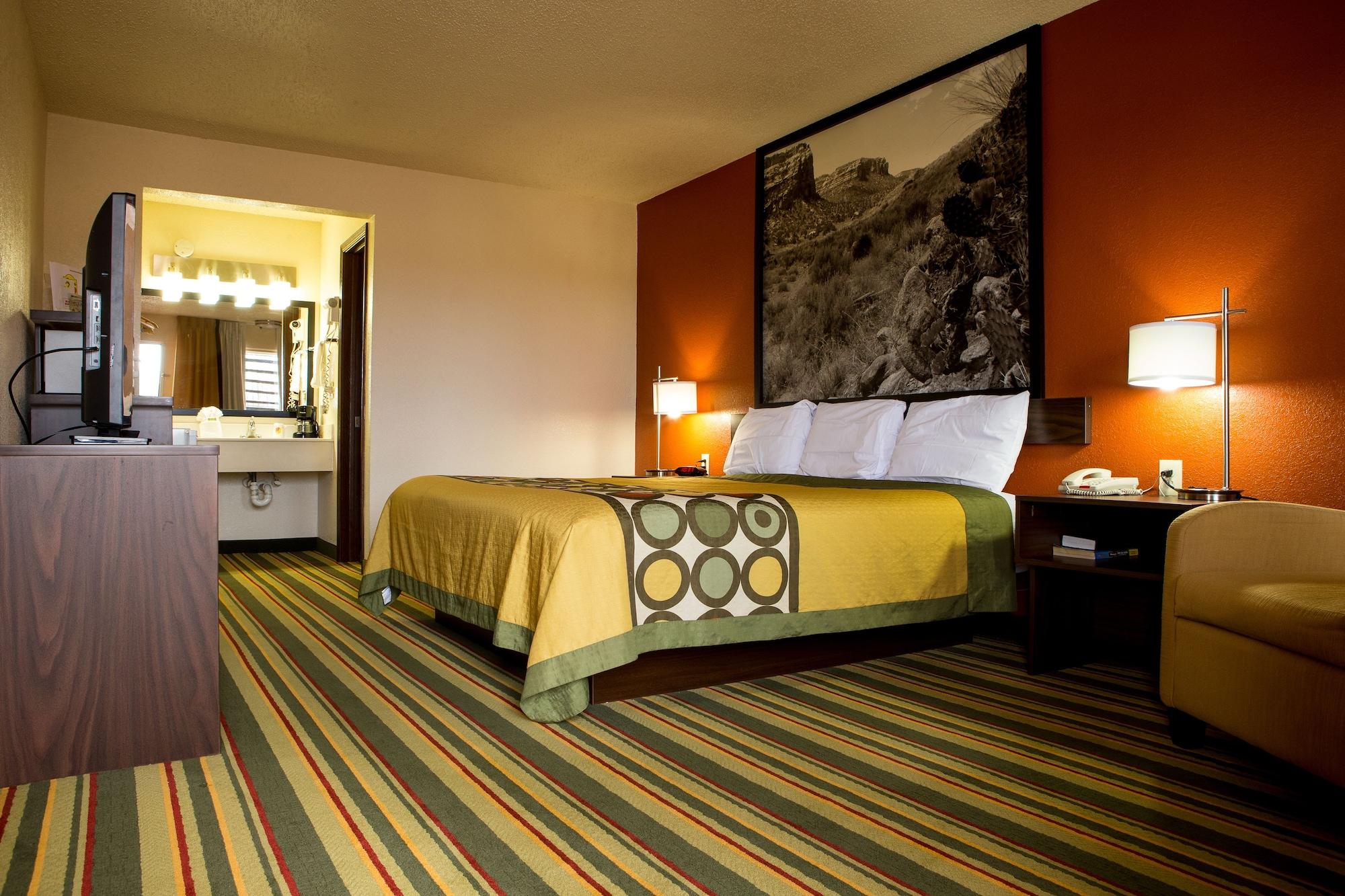 Hotel Super 8 By Wyndham Woodward Exterior foto
