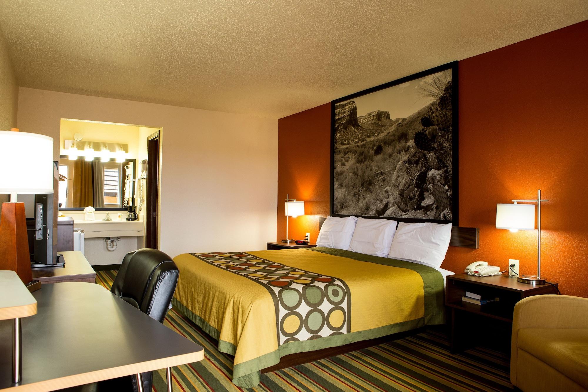 Hotel Super 8 By Wyndham Woodward Exterior foto